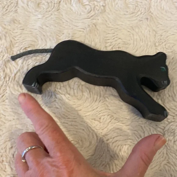 Holztiger & Ostheimer Waldorf inspired Safari Animals Wooden Toys - Picture 6 of 16